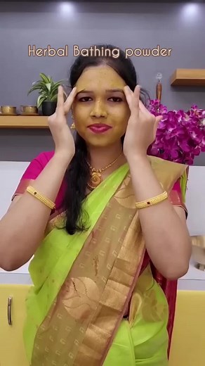 Herbal bathing powder (Nalamgumavu) 100g 2500/= #trending #fyp #foryoupage #original #skincare #herbalbathingpowder #nalangumavu #original #srilankadelivery😍 #bodywhitening #skinglowing #organicproduct