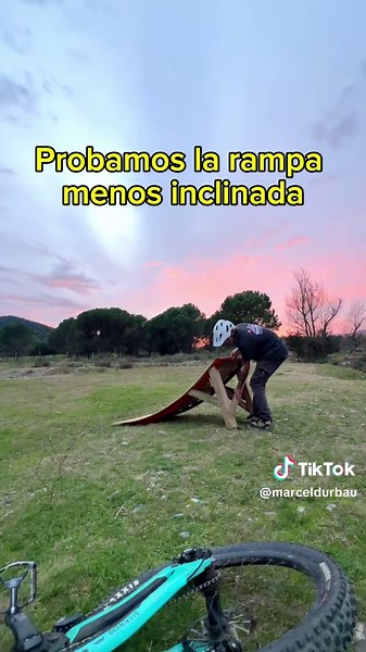 Probando Rampa Regulable para bicicletas de montaña
