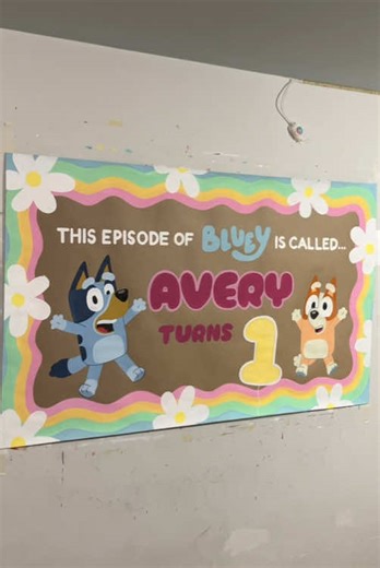 I want to binge watch Bluey but I need to study 🥹🐾 Banner inspiration by @KraftedbyKrause #banner #paint #bluey #firstbirthday #birthday