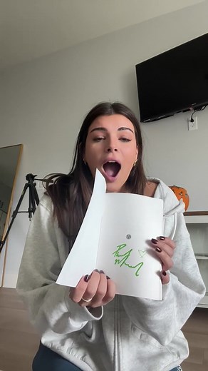 Thoughtful Gifts Unboxed: Heartfelt Surprises and Personal Touches