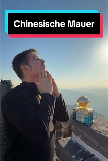 Heute preise ich #dasletzteerstemal die #feuchtigkeitscreme mit #Kollagen an der chinesischen Mauer in China 🇨🇳 Gönn dir die besten Deals mit #TikTokShopBlackFriday und #UnboxYourDeals für die besten Schnäppchen direkt aus dem TikTok Shop nach Hause geliefert 🏠