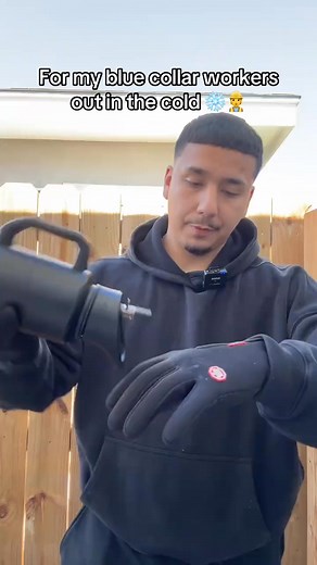 Heated gloves that give fast warmth, wind protection, and easy touch control ❄️ | Thermaler | Facebook