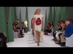 Spring 2015 Fashion Show | Carolina Herrera New York