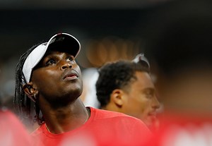 Falcons' Julio Jones is Rocking Awesome Custom Waffle House Cleats (PICS)