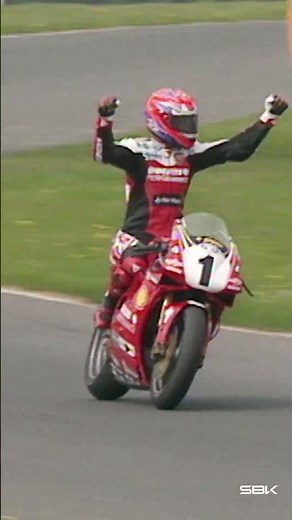 Fogarty's last win on home soil 🏆❤️ | 1999 #UKWorldSBK 🇬🇧