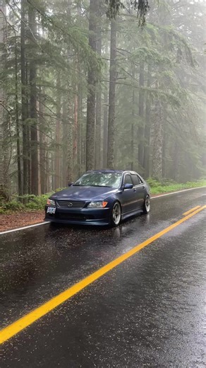 Lexus IS300: R154 Manual Swap Enhances Driving Experience