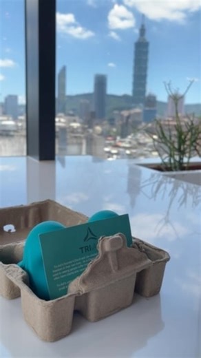 🎀 Janet 🎀 | Tri-Aid的創始人David和Jon創建了Tri-Aid 幫助人們在自己的生活中創造自由 作為一名脊椎按摩師和運動科學家 David經常看到人們每天因慢性緊張性頭痛而痛苦不堪 而Jon則經常有因頭痛或頸痛而無法在健身房訓練的客戶... | Instagram