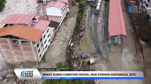 Banjir besar melanda Machu Picchu, Peru, setelah hujan deras mengguyur Benteng Inca, kemudian menghanyutkan rel kereta api dan jembatan pada Jumat (21/1). Menurut pertahanan sipil di kawasan tersebut, sungai yang meluap membanjiri setidaknya 2 hotel di kota Aguas Calientes, tempat banyak wisatawan menginap selama kunjungan mereka ke reruntuhan Inca. Wisatawan meninggalkan lokasi dengan berjalan kaki menggunakan jembatan melintasi sungai Al-Camayo yang telah diguyur hujan deras. Banjir sungai Al-