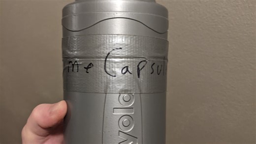Man digs up time capsule from 2000 and people are shocked at how much has changed in last 25 years