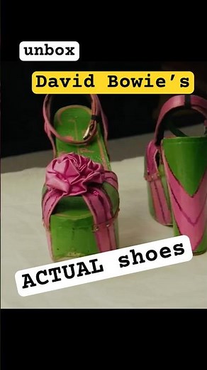 ⚡️Are those the shoe-shoes? 👑 #bowie #thelastdinnerparty #unboxing