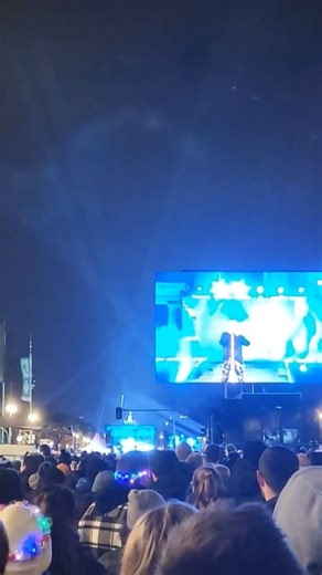 Major Tom in Berlin :) #live #concert #majortom #Berlin #germany #winter #newyear