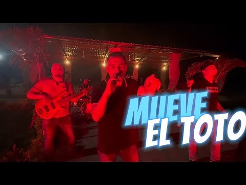 HECHIZEROS BAND - MUEVE EL TOTO (Video Oficial En Vivo)🔥🧙‍♂️