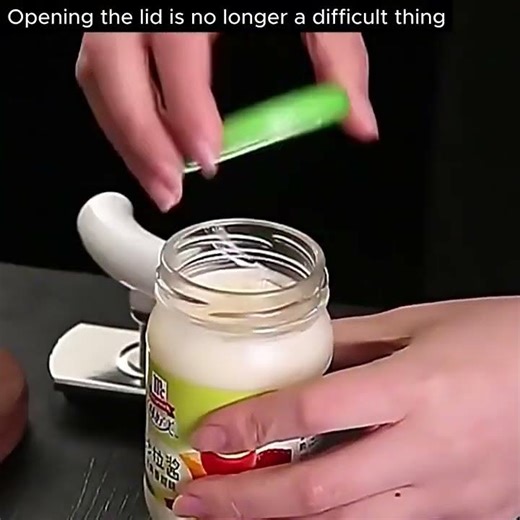This Jar Opener Ends Lid Struggle!