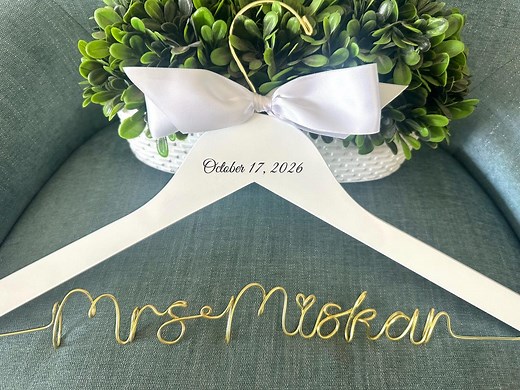 Custom Bridal Hanger With Wire Name, Wedding Hanger, Custom Engagement Gifts, Wedding Dress Hanger, Unique Bride Gift, 2026 Bride - Etsy