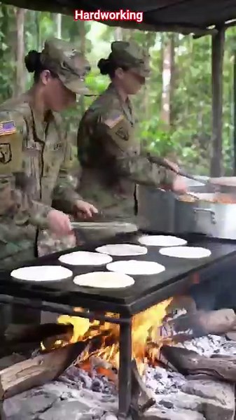 US Army Women Cooking in Jungle Camp 🍳🌿 | Field Kitchen Duty in Action.
