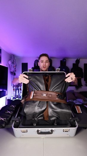 I completed the Anakin Skywalker cosplay combining some awesome components like the lightsaber and Jedi robe. #anakinskywalker #cosplay #starwars #unboxing | polskihussar