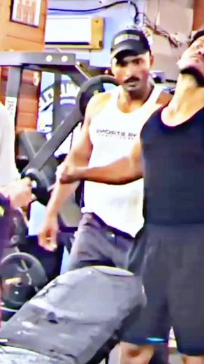 Gym Prank: Hilarious Moments with Fitness Friends
