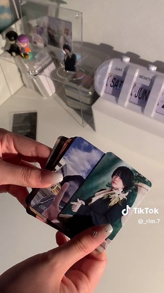 ミセスグリーンアップルのSnapsアプリでのグッズ作成体験