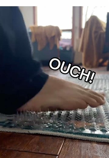 Expressing Frustration with Song Themes