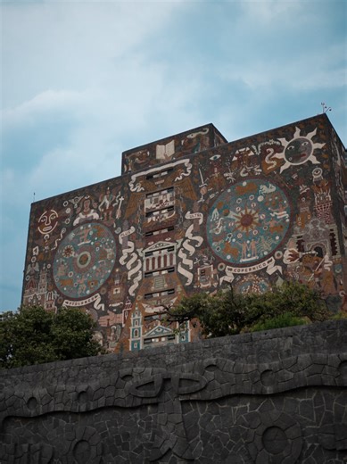 Descubre el significado oculto de la Biblioteca Central UNAM