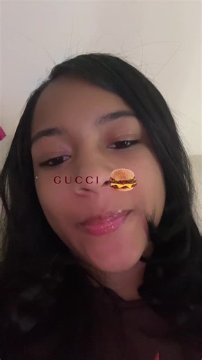 #gucciburger #cutegirl #xyzcba #caughthelayup | im in gucci eating a gucci burger