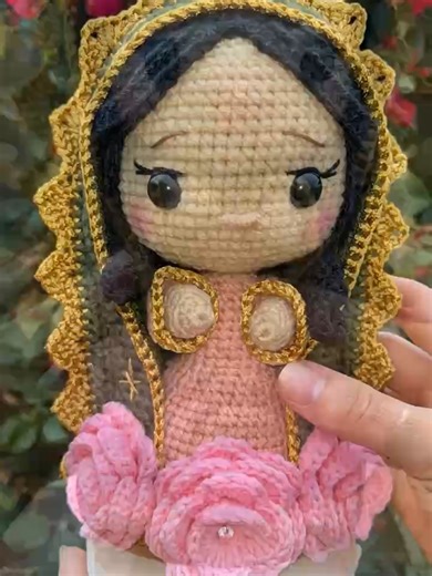 A soft handmade crochet doll, created with patience and care 🤍 Simple details, thoughtful design. #easyamigurumi #crochetdoll #marianhandmade #faithinspired #homedecorideas #spiritualhome #handcraftedjewelry #artisanfiber #slowcrafted #crochetcommunity #amigurumidesign #yarnartdesign #softfiberart #homedecorinspo #peacefuldecor #intentionalart #mindfulhandmade #heirloom #keepsakedecor #giftready #handmadegiftshop #christianinspired #catholicdecor #faithanddesign #supportlocalmakers #tiktokhandc