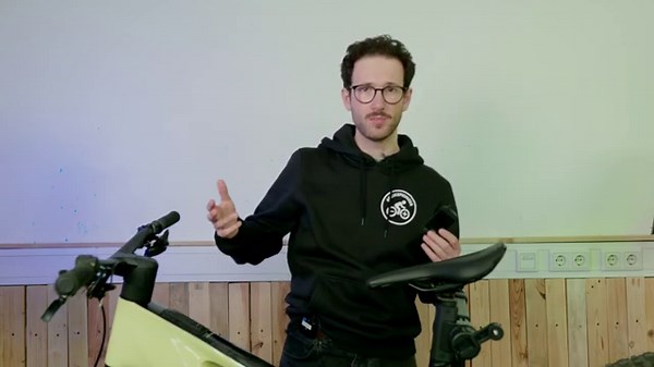 Bosch Kiox 400c Retrofit 🔄 Replacing the System Controller | Tutorial 🔧 | EBIKE24