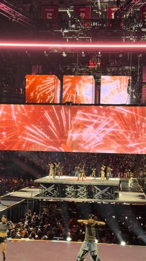 Lottehae.xx on Instagram: "Twice brings you indoor firework #Twice #onespark"