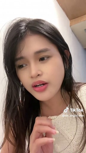 Exploring Pearl Earrings: The Pearl Theory Explained