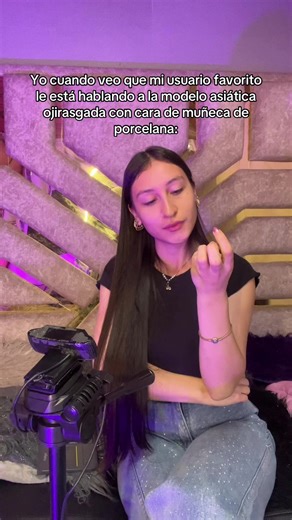 Humorous Model Moments from Colombia