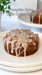 413K views · 4.9K reactions | Bring on the pumpkin spice and make these delicious mini coffee cakes! #coffeecake #coffeecakerecipe #pumpkinrecipes #pumpkinspice #dessertrecipe #easyrecipes #baking | Chew On This | Facebook