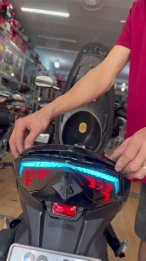 Đèn audi shop cường decal