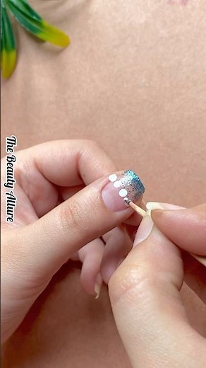 💅🩵Easy dot nail art design #nails #dotnails