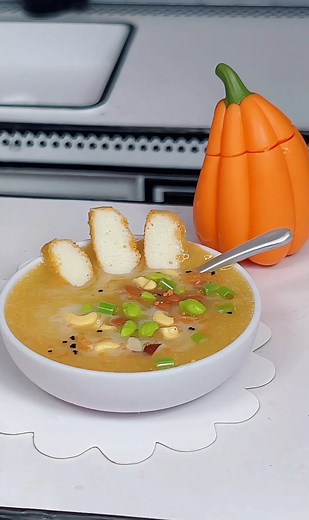 53K views · 732 reactions | ROASTED PUMPKIN Soup! Miniverse Make It Mini Food Remix 李 #miniverse #makeitmini #miniverseremix #miniature #pumpkinsoup Miniverse | Dee forever minis | Facebook