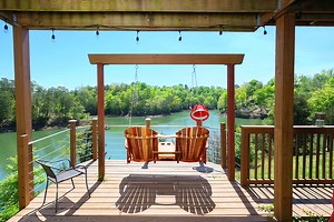 Pigeon Forge Cabin Rentals - Smoky Mountain Lake Retreat