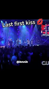 Last first kiss 💋💋💋 One direction #harrystyles #liampayne #niallhoran #zaynmalik #louistomlinson #onedirection #fyp #fypage #fbreelsfyp #highlights205 #fypviral #memories | Lennie Cubita
