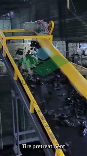 What is the difference between batch and continuous pyrolysis plants?