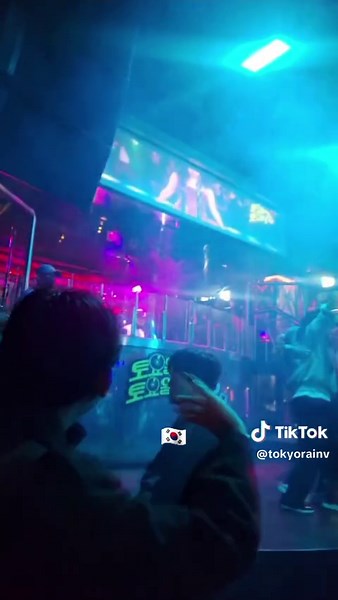 #korea #night #disco #seoul