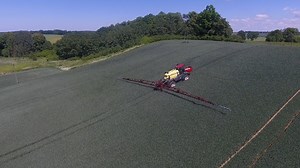 Watch the HARDI ALPHA in action, climbing hills smoothly with a stable boom. 🌿💪 A stable boom means less wear and tear on your sprayer and an extended service life, with a more comfortable experience during your spray job. Let us know what you think in the comments! 👇 Learn more about HARDI ALPHA: https://link.hardi.com/4bKjGQf #hardisprayers #hardiAlpha | HARDI