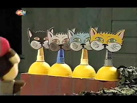 Sooty 01-04 S01E11 - A Cat and Dog Thing