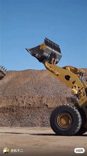 Oh, 994K is so much bigger than 992 Loader Dam work loader JCB