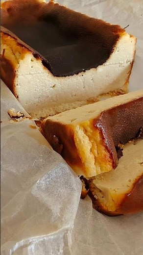 Dark, Burnt and Perfect - Christmas Burnt Basque Cheesecake #baking #cheesecake #youtubeshorts