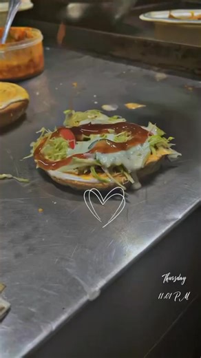 Zinger Burger Review: A Flavorful Experience
