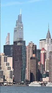 Greenpoint Brooklyn Water Front Manhattan Skyline iPhone 4K