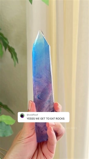 Huiwen on Instagram: "@cocobellycakes VIRAL EDIBLE CRYSTALS (recipe and tips) These edible crystals are made from a Japanese candy called Kohakutou. The texture reminds me of this sunkist Fruit Gems from back in the day: Soft on the inside and crunchy on the outside. And so pretty! Tag me if you make them. I’d love to see! INGREDIENTS 1 1/2 cups cold water 10 grams agar agar powder (Telephone Brand is a recommended) 2 3/4 cups granulated sugar Optional: 1/4 tsp flavoring. I used lychee extract. 