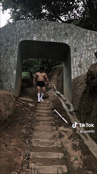 Posing Techniques for Aesthetic Bodybuilding