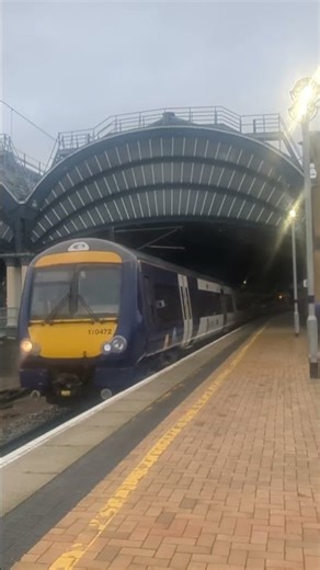the northern class 170 at York station