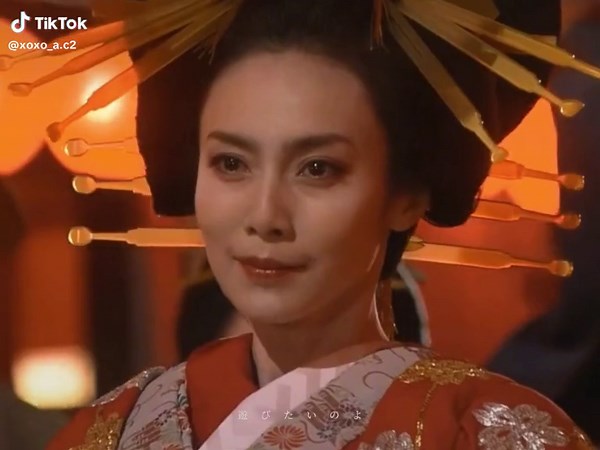 中谷美紀と花魁道中の魅力を探る