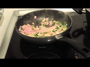 Penne in cremiger Champignon-Lauch Soße
