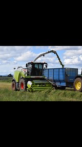 Chopping grass silage | Craig's Farming Photos & Videos